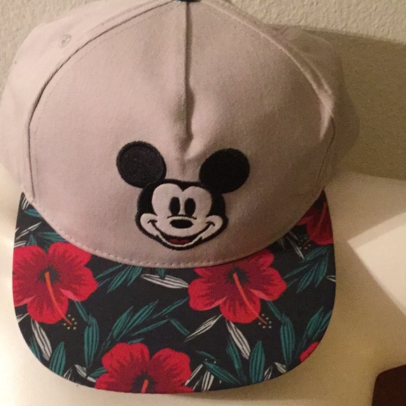 ❤️🌴NWT Fabulous Mickey Mouse Colorful Unisex Baseball Cap Adjustable ❤️🌴 - Picture 3 of 8